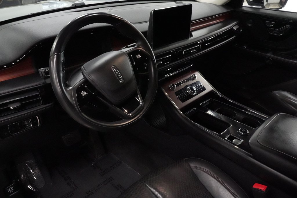 Used 2023 Lincoln Aviator Grand Touring AWD/4WD image 10