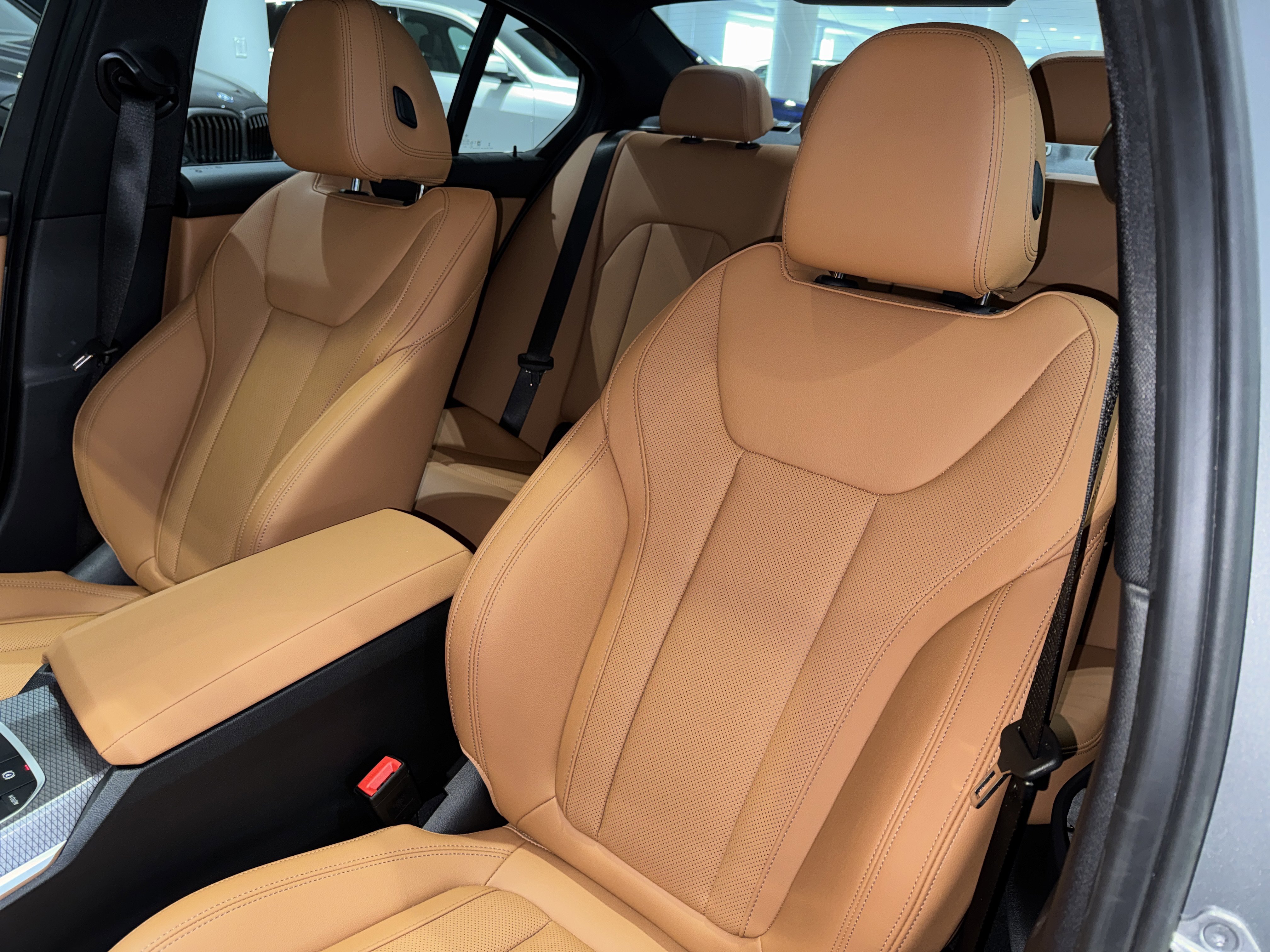 New 2026 BMW 330i Sedan w/ M Sport Package image 24