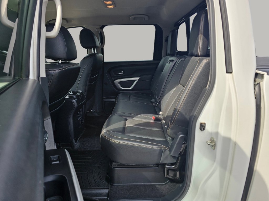 Used 2017 Nissan Titan SL AWD/4WD image 22
