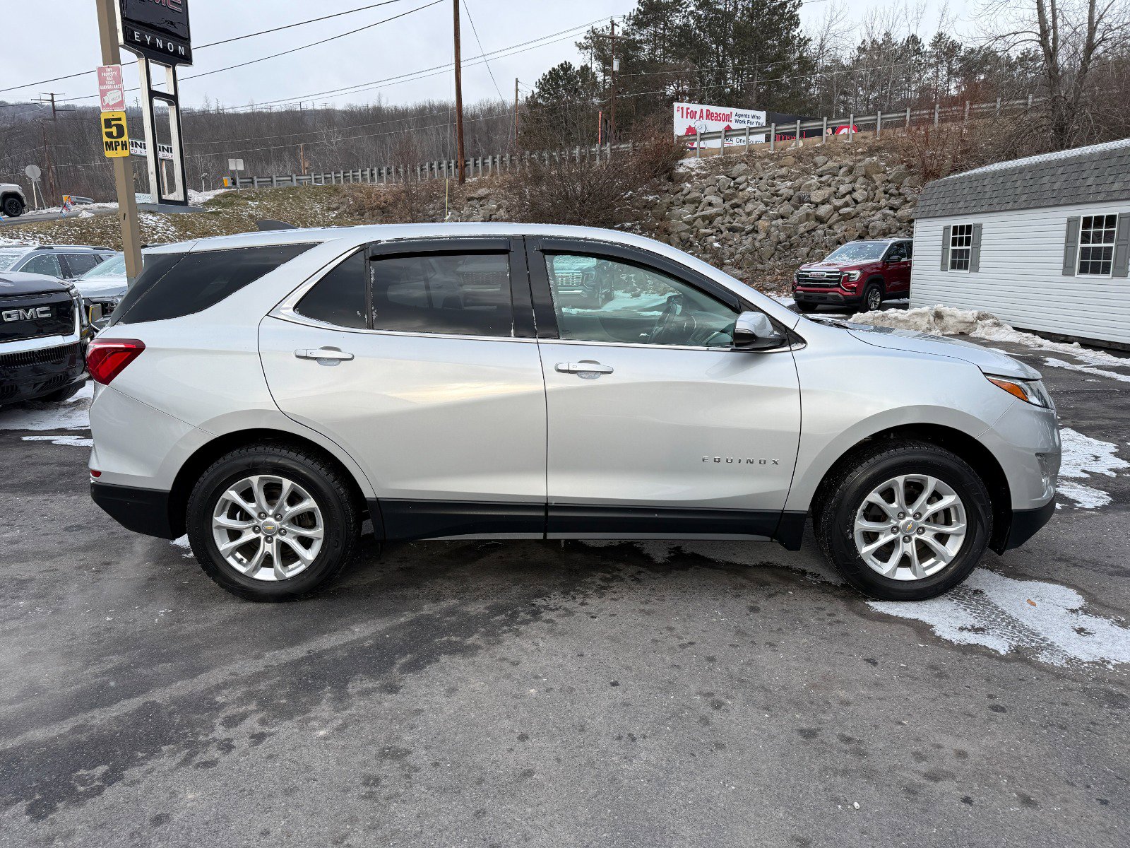 Used 2019 Chevrolet Equinox LT image 6