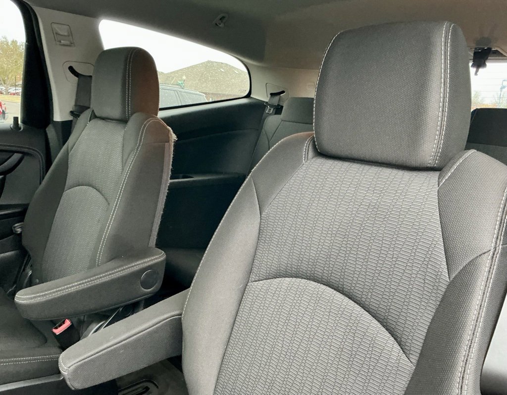 Used 2016 Chevrolet Traverse LT w/ Style and Technology Package image 30