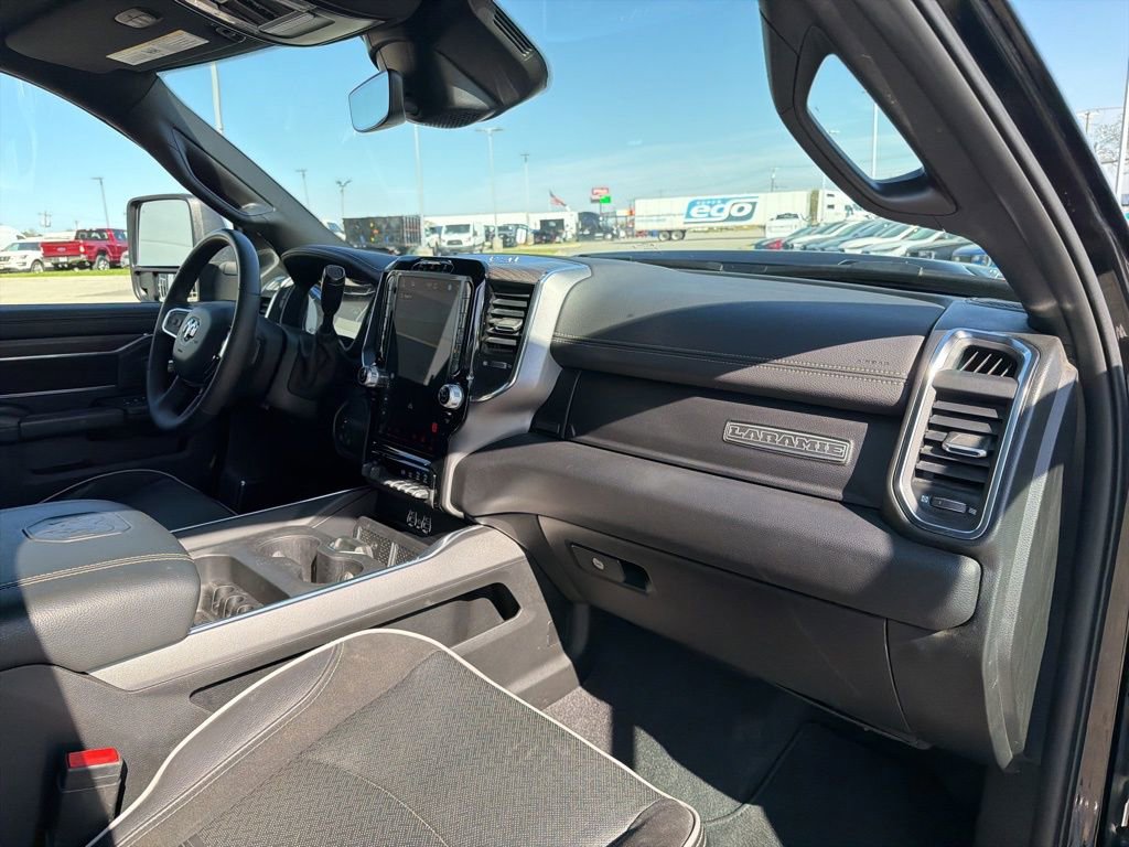 Used 2025 RAM 3500 Laramie w/ Sport Appearance Package AWD/4WD image 22