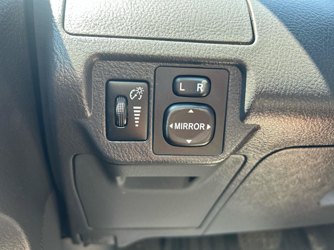 Used 2008 Toyota Yaris Sedan FWD image 20