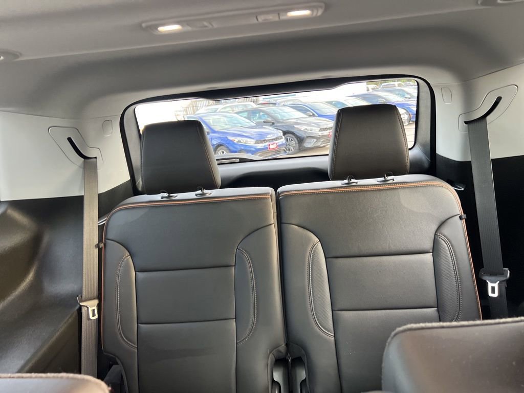 Certified 2022 GMC Acadia AT4 image 31