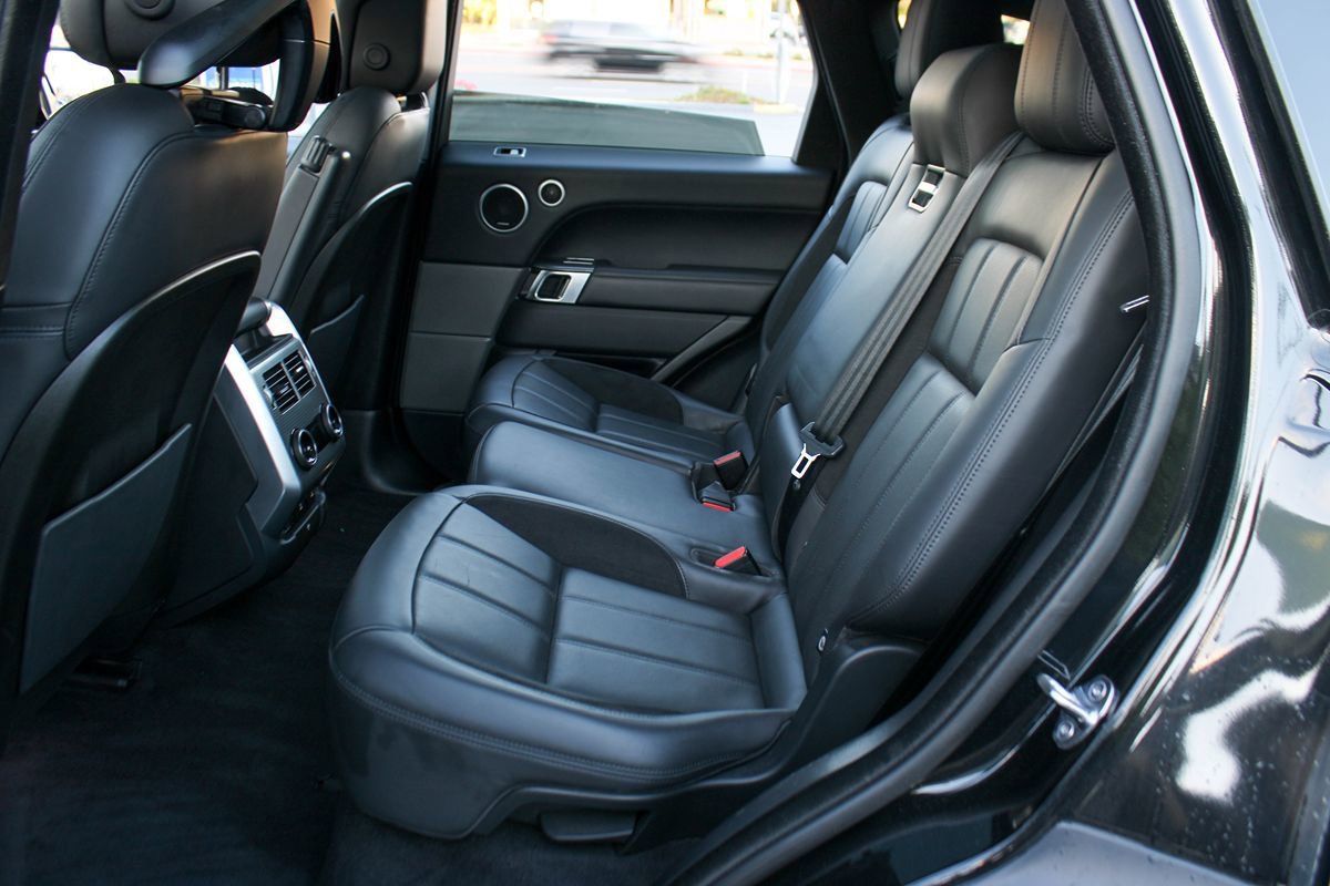 Used 2020 Land Rover Range Rover Sport HST AWD/4WD image 15