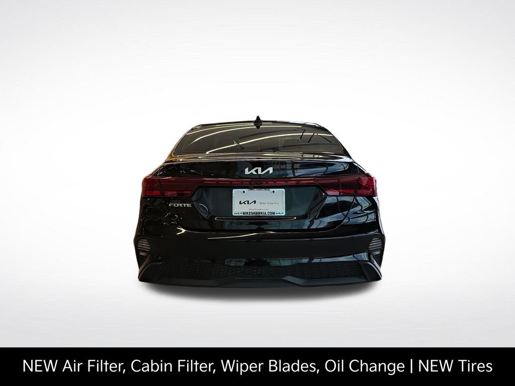 Certified 2024 Kia Forte LXS FWD image 5