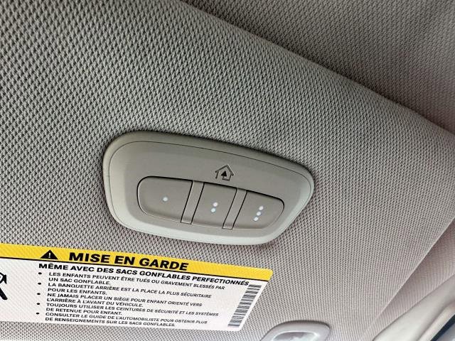 Used 2023 Chrysler Pacifica Limited image 26