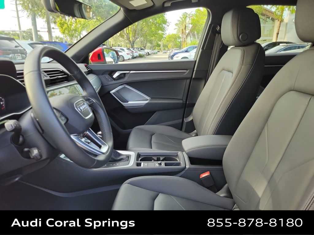 Certified 2025 Audi Q3 2.0T Premium w/ Convenience Package AWD/4WD image 11