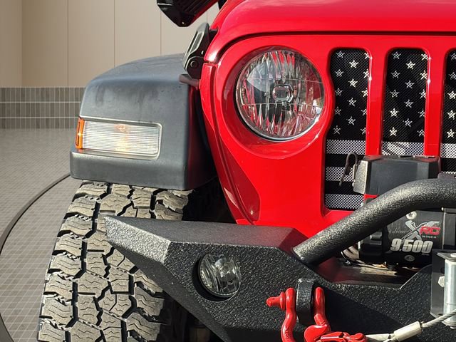 Certified 2020 Jeep Gladiator Sport w/ Quick Order Package 24S image 10
