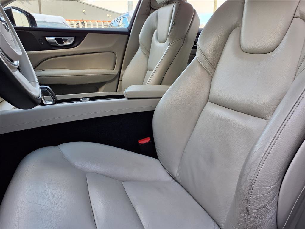 Used 2024 Volvo S60 B5 Plus image 29