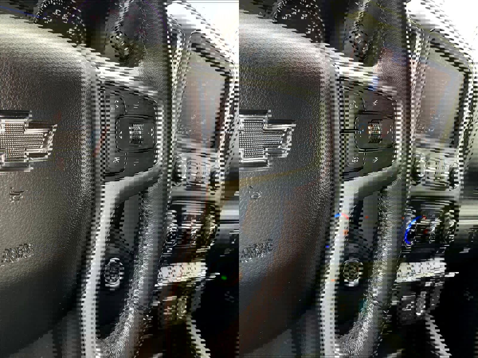 Used 2021 Chevrolet Silverado 1500 LT Trail Boss w/ Convenience Package II AWD/4WD image 23