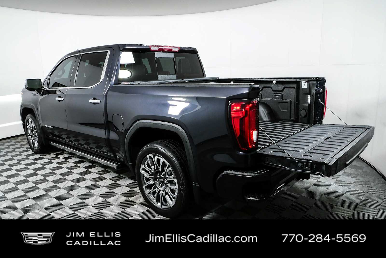 Used 2023 GMC Sierra 1500 Denali Ultimate AWD/4WD image 33