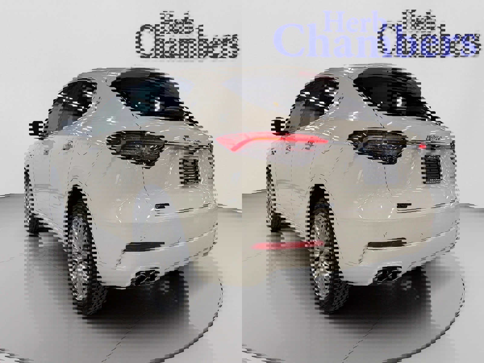 Used 2022 Maserati Levante GT image 3