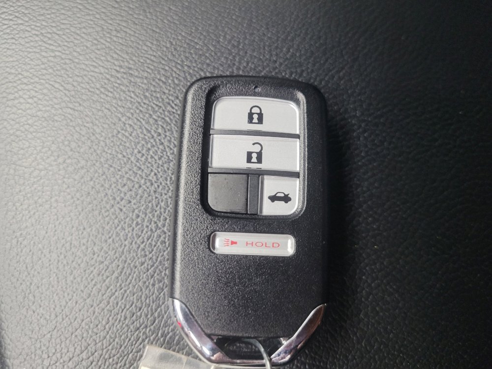 Used 2018 Honda Accord Sport image 32
