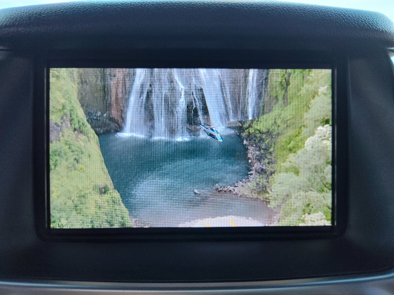 Used 2019 Chevrolet Suburban Premier w/ Premier Plus Edition image 31