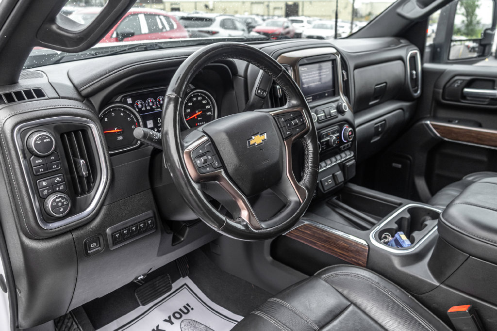 Used 2023 Chevrolet Silverado 2500 High Country AWD/4WD image 15