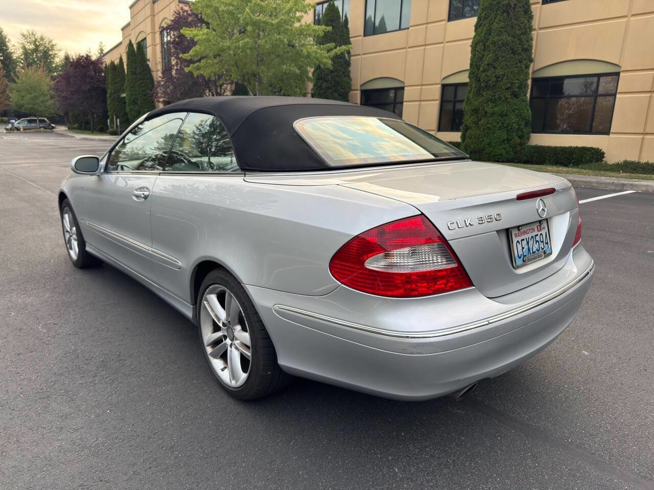 Used 2008 Mercedes-Benz CLK 350 Cabriolet image 4