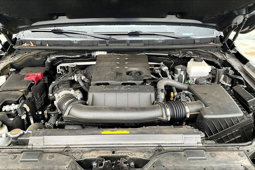 Used 2024 Nissan Frontier SL w/ Technology Package AWD/4WD image 9