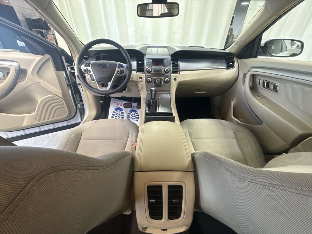 Used 2015 Ford Taurus SEL FWD image 28