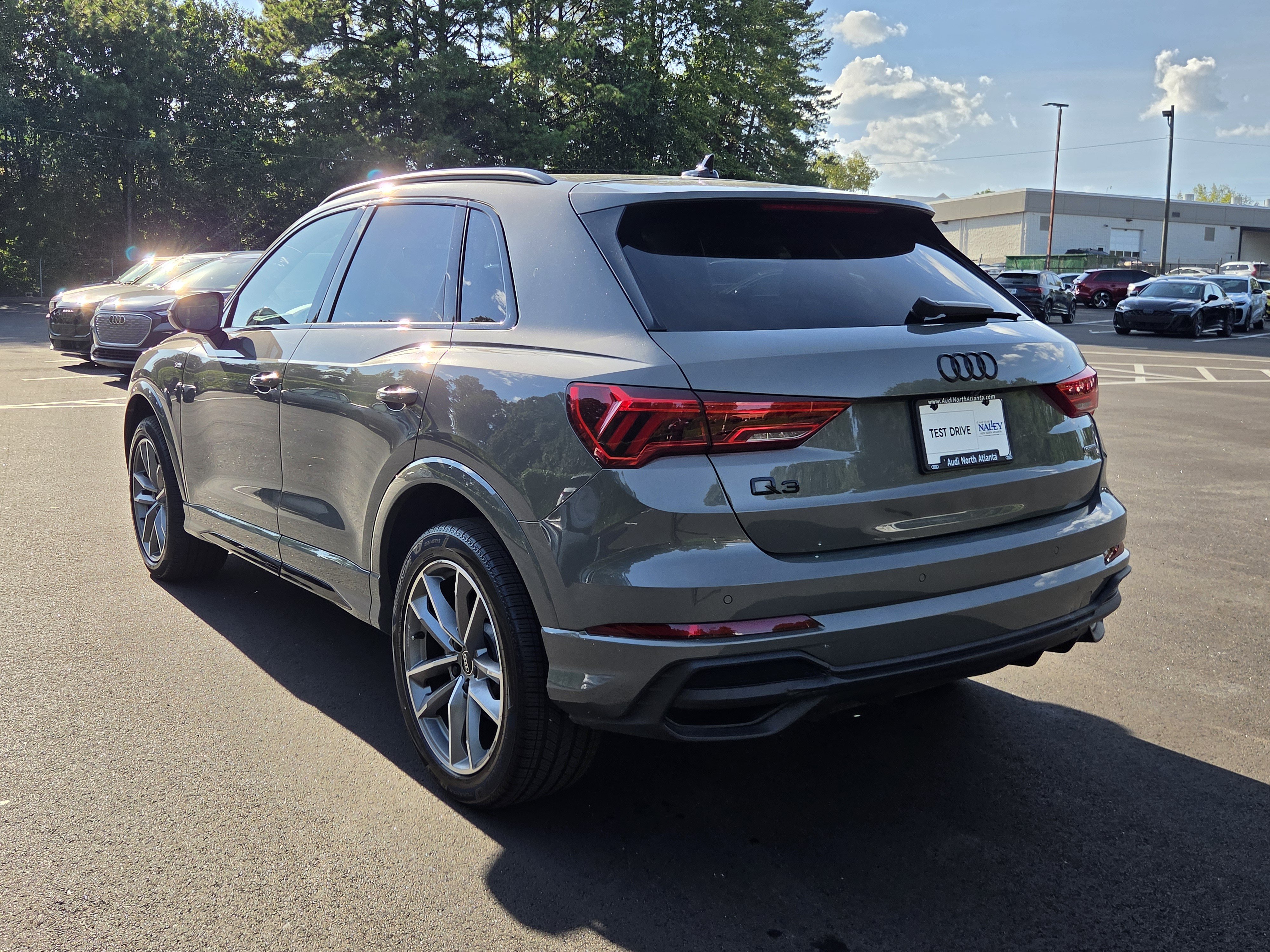Used 2024 Audi Q3 2.0T Premium Plus AWD/4WD image 3