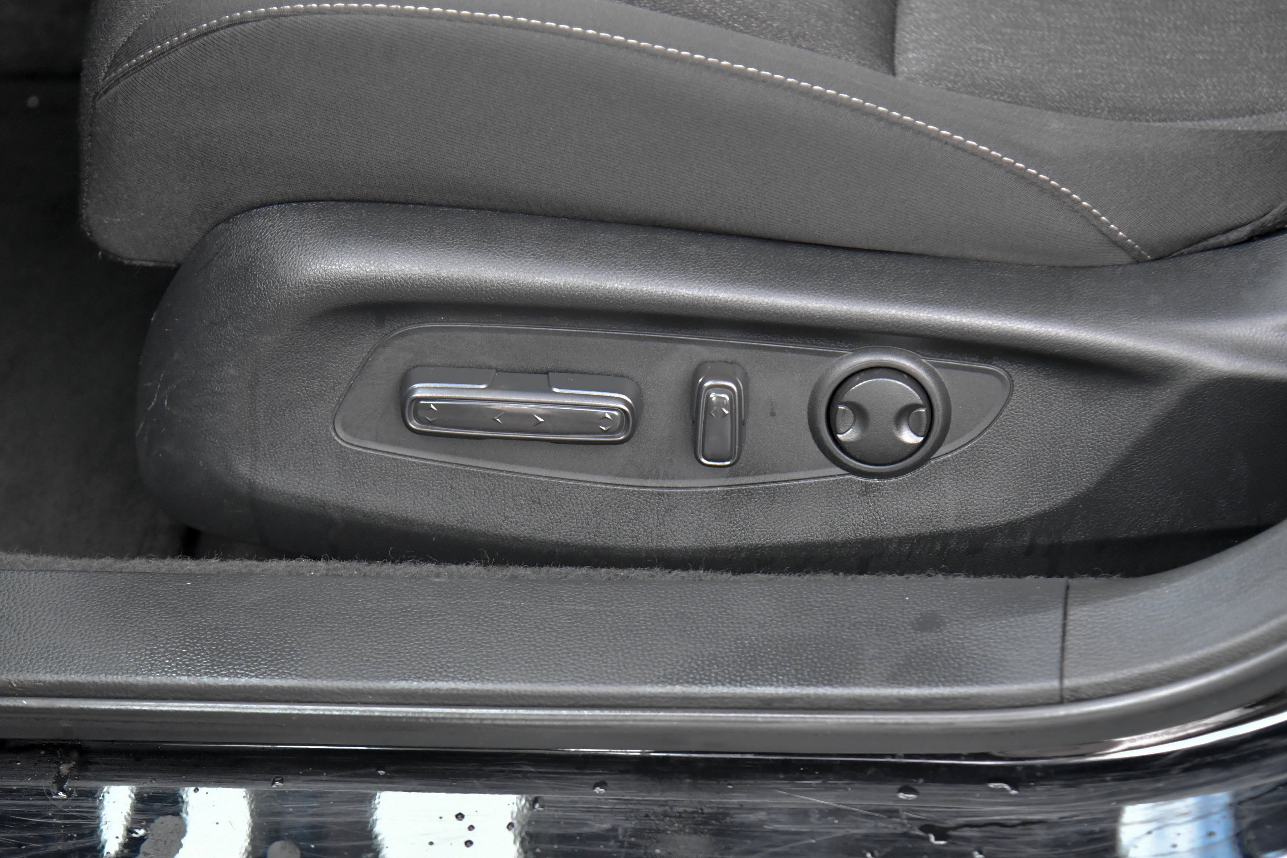 Used 2025 Honda Accord SE image 16