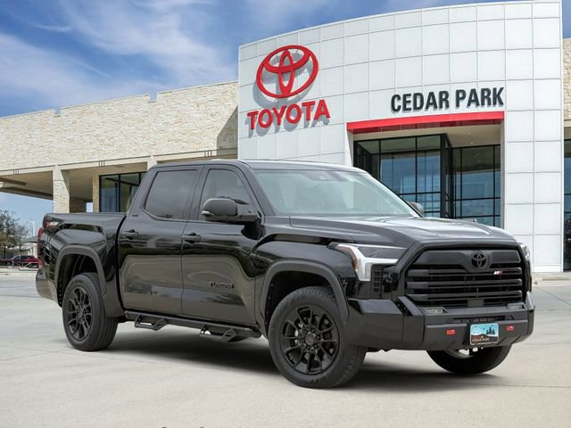 Used 2023 Toyota Tundra SR5 w/ SR5 Convenience Package image 1