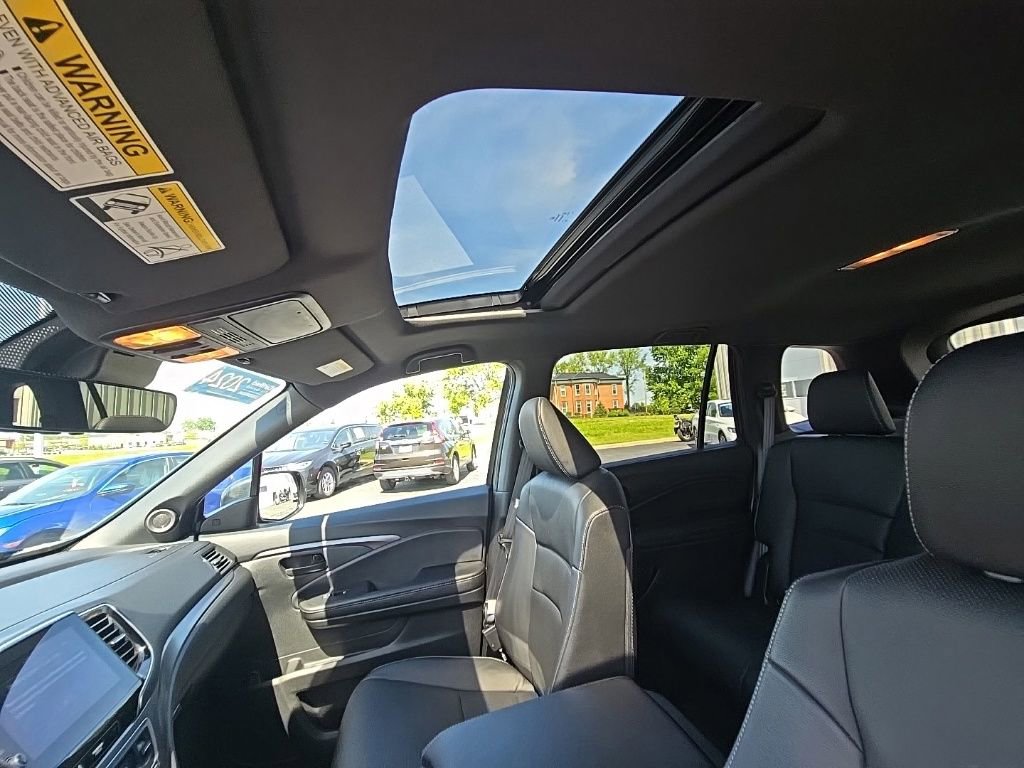 Certified 2024 Honda Passport EX-L image 15