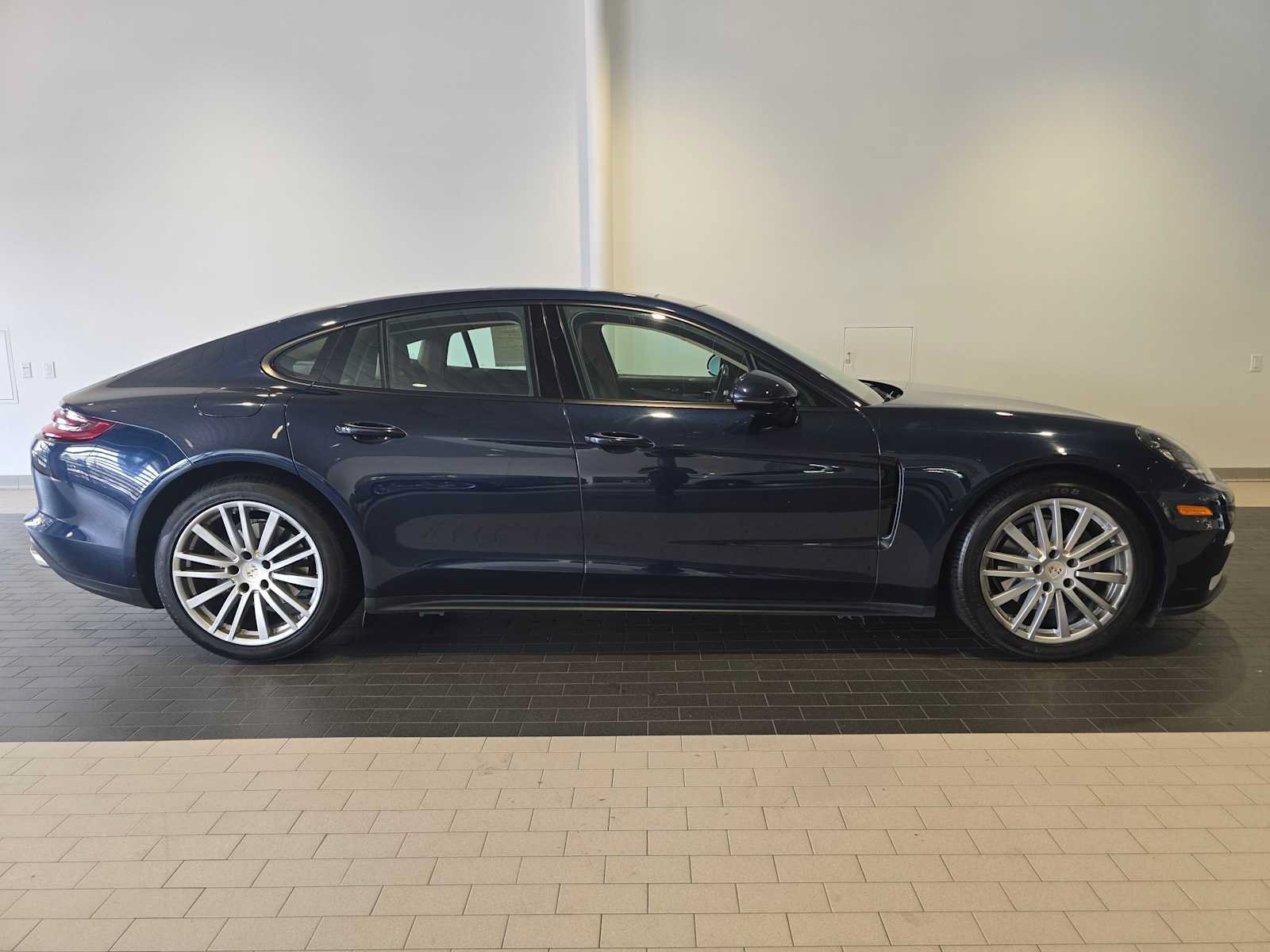 Used 2020 Porsche Panamera 4 AWD/4WD image 8