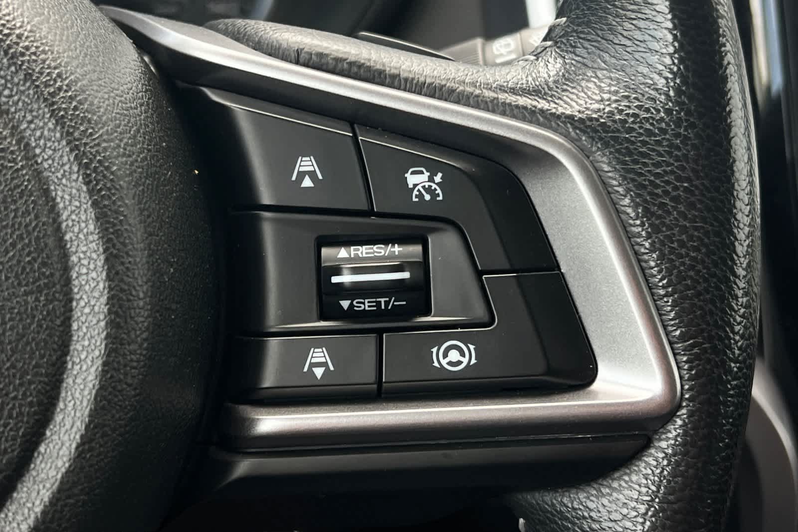 Used 2021 Subaru Ascent Limited w/ Technology Package AWD/4WD image 32