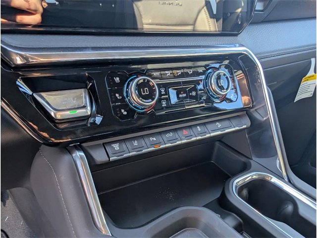 New 2026 GMC Sierra 3500 Denali w/ Denali Reserve Package image 22