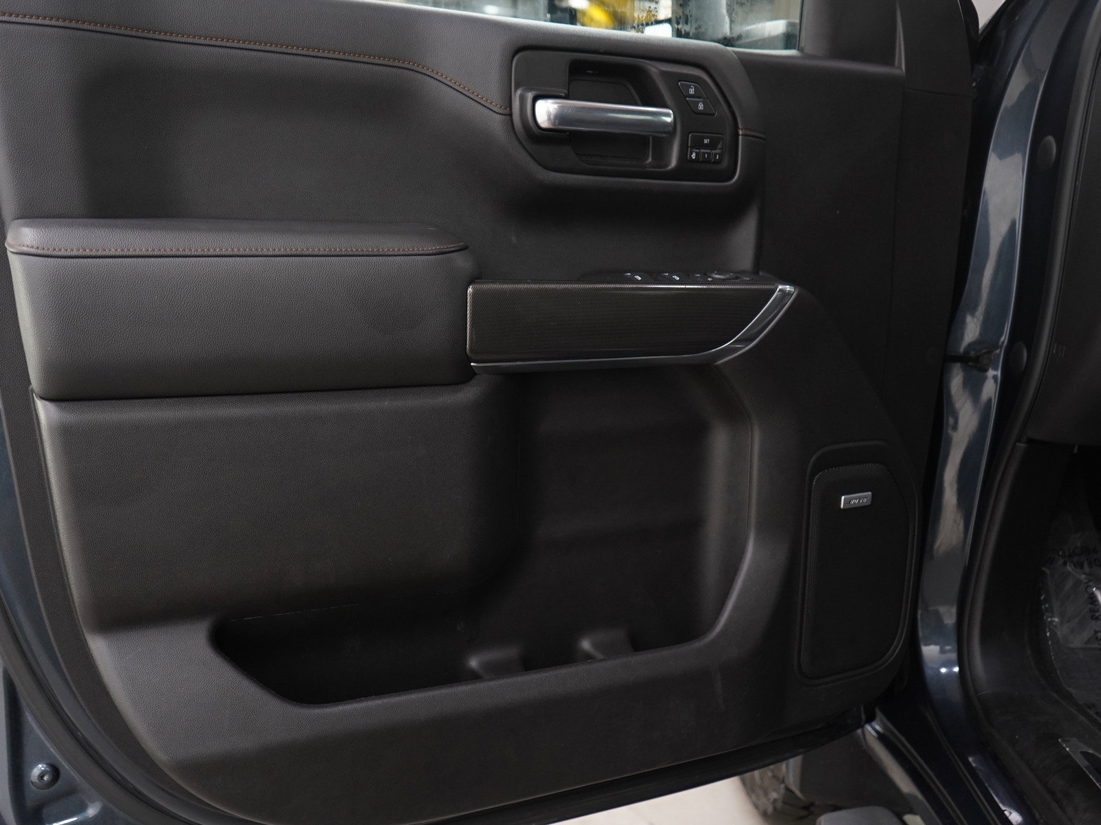 Used 2020 GMC Sierra 1500 AT4 w/ AT4 Premium Package AWD/4WD image 17