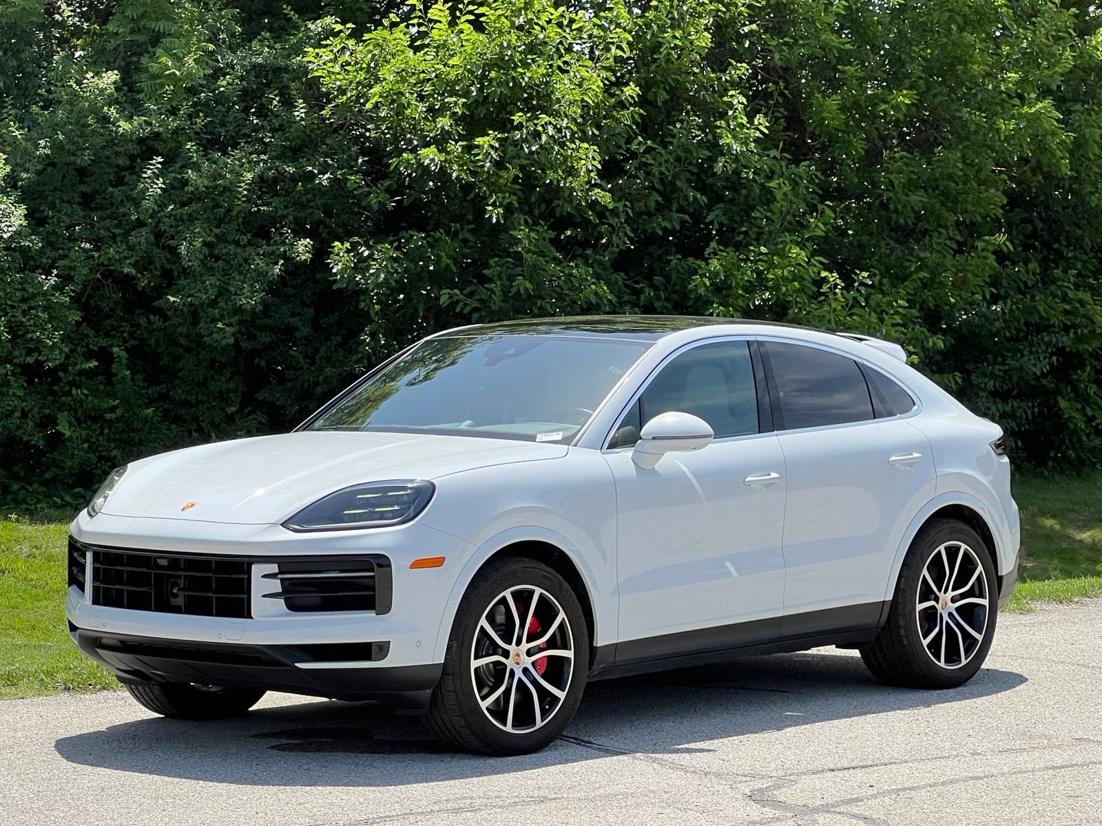 Certified 2024 Porsche Cayenne S AWD/4WD image 1