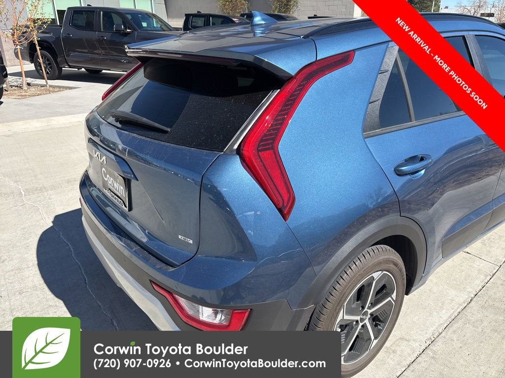 Used 2024 Kia Niro EX image 7