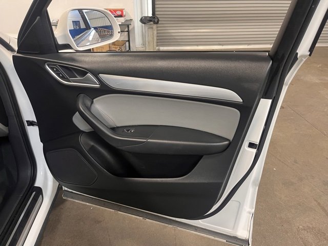 Used 2018 Audi Q3 2.0T Premium image 12