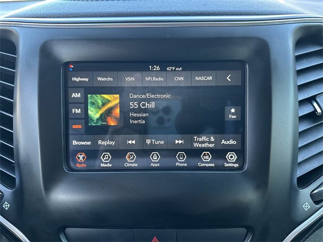 Used 2019 Jeep Cherokee Latitude Plus image 22