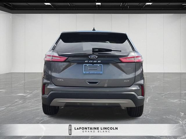 Used 2022 Ford Edge SEL w/ Convenience Package AWD/4WD image 4