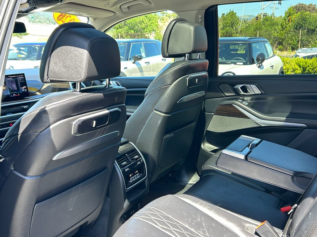 Used 2023 BMW X7 xDrive40i AWD/4WD image 31