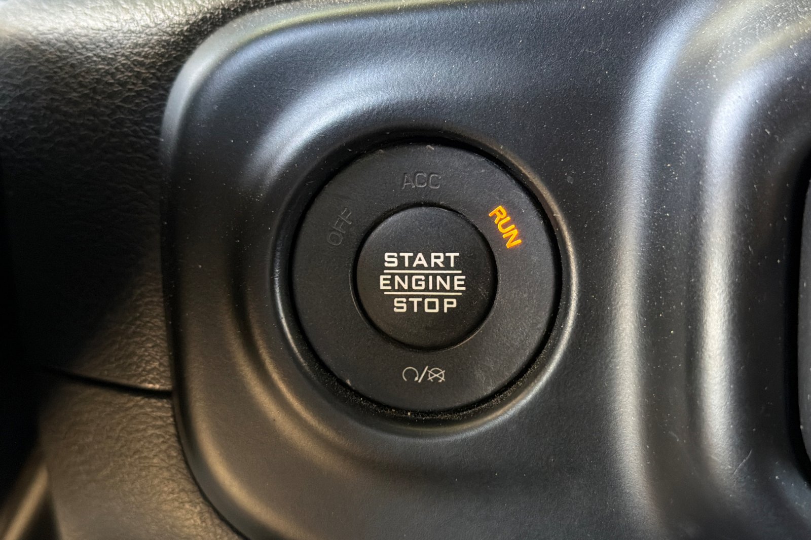 Used 2021 Jeep Wrangler Unlimited Sahara AWD/4WD image 28