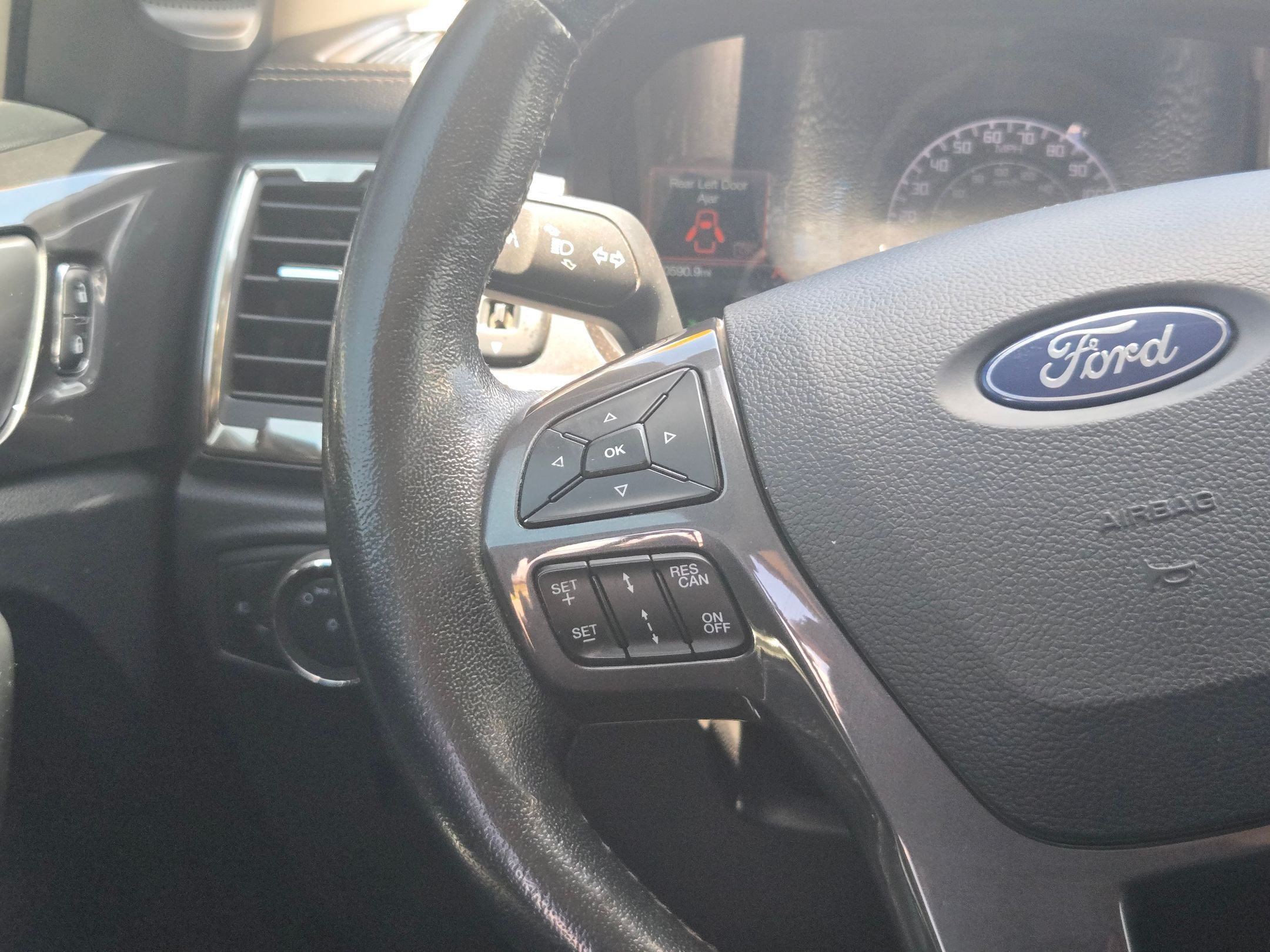 Used 2019 Ford Ranger Lariat w/ Equipment Group 501A Mid RWD image 19