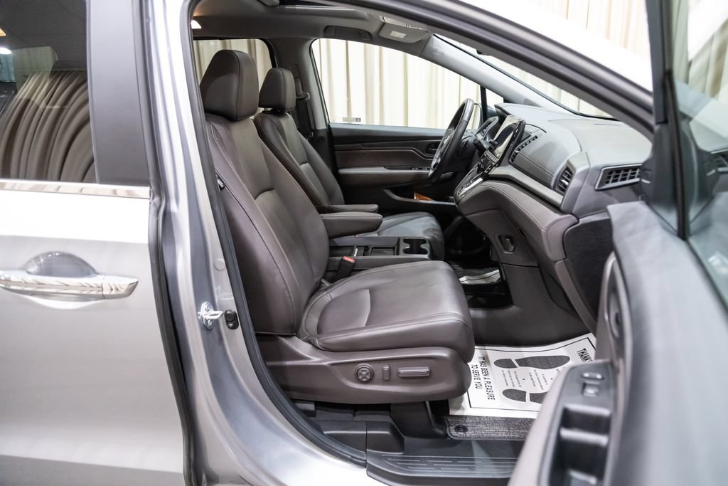 Used 2024 Honda Odyssey EX-L image 11