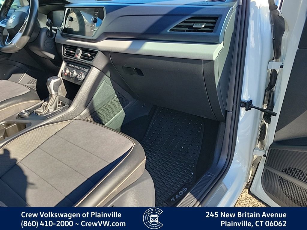 Certified 2022 Volkswagen Taos SE image 42