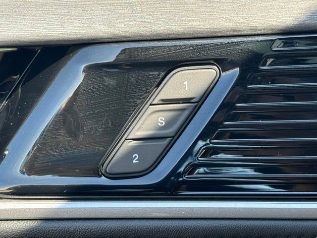 New 2026 Jeep Grand Wagoneer L Limited AWD/4WD image 10