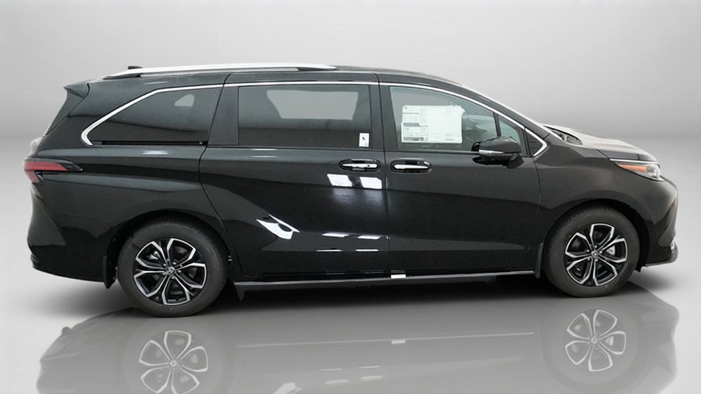 New 2026 Toyota Sienna Platinum AWD/4WD image 14