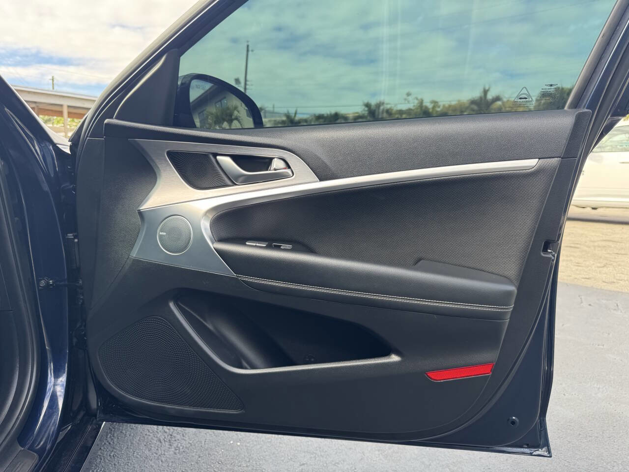 Used 2020 Genesis G70 2.0T w/ Elite Package image 33