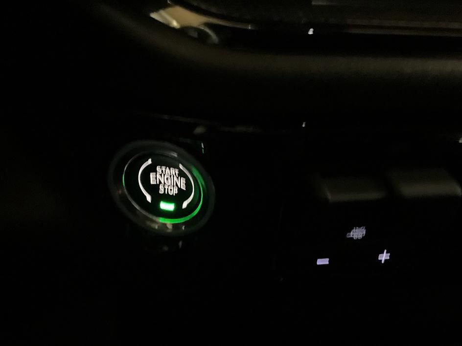 Used 2025 Chevrolet Silverado 1500 ZR2 w/ Dark Appearance Package image 33