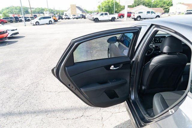 Used 2021 Kia Forte GT-Line FWD image 11