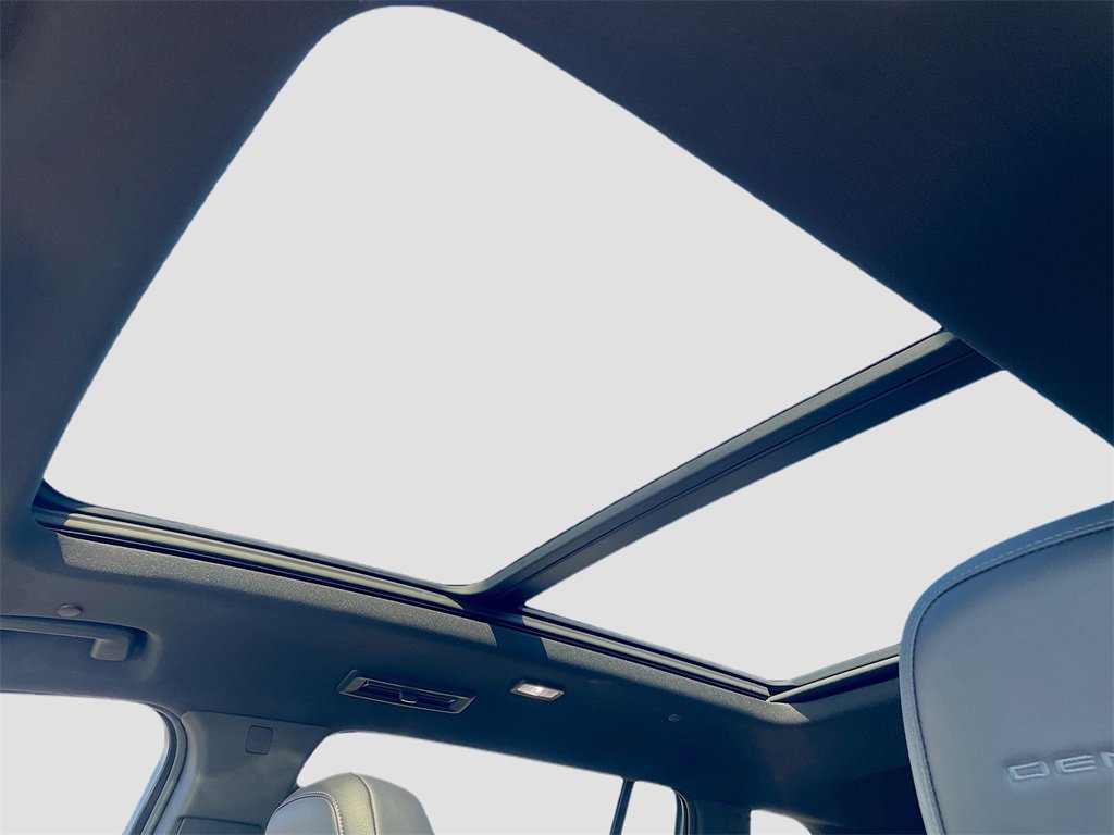 Certified 2024 GMC Acadia Denali w/ Super Cruise Package image 18