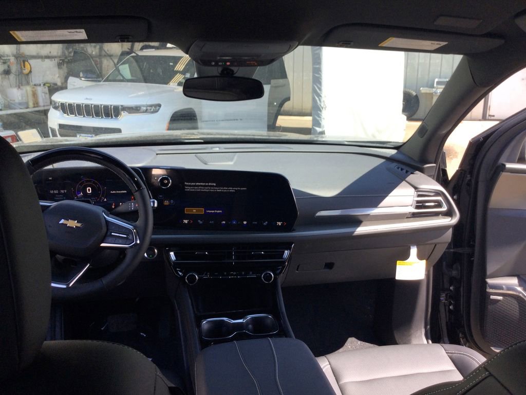 New 2025 Chevrolet Traverse LT w/ Enhanced Driving Package image 12