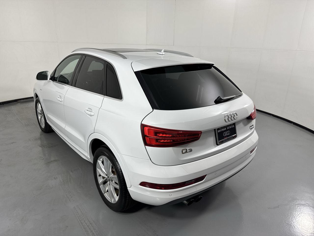Used 2018 Audi Q3 2.0T Premium Plus AWD/4WD image 33