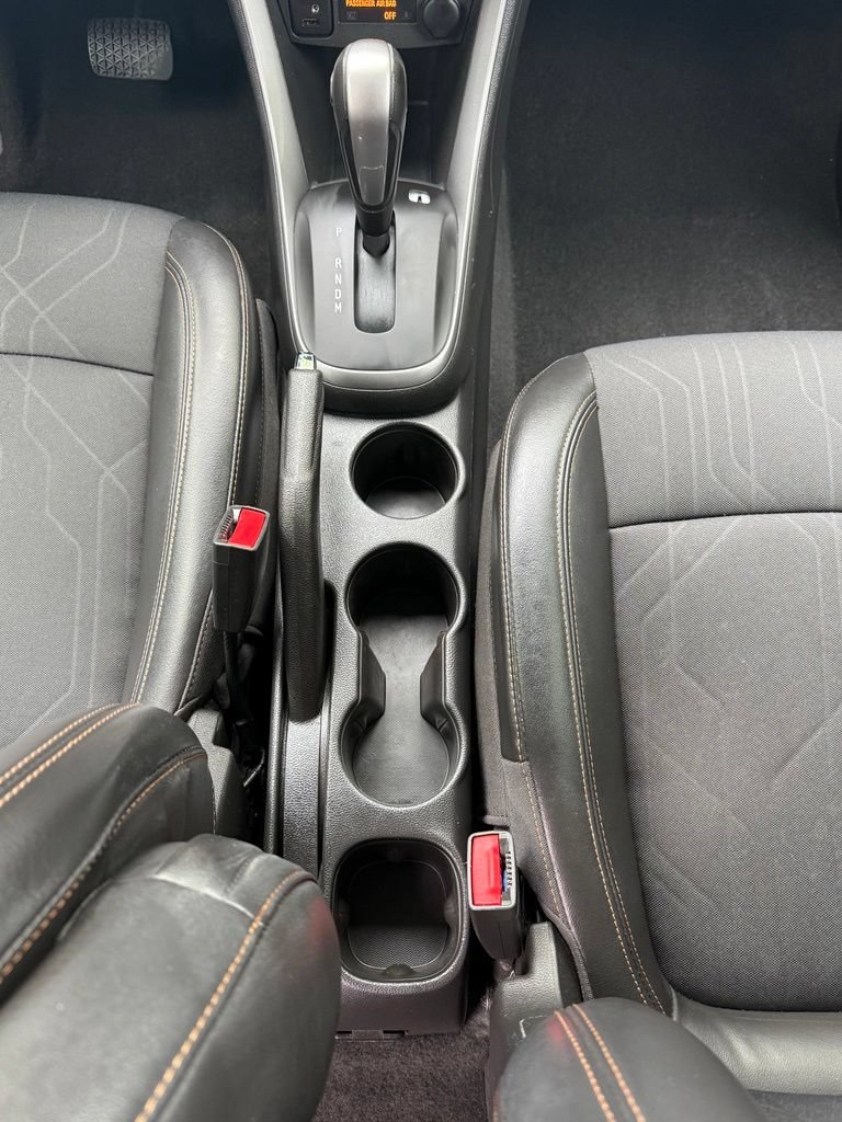 Used 2020 Chevrolet Trax LT w/ LT Convenience Package FWD image 20